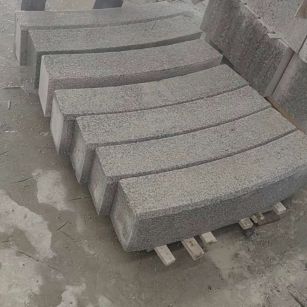 常德芝麻白弧形路牙石