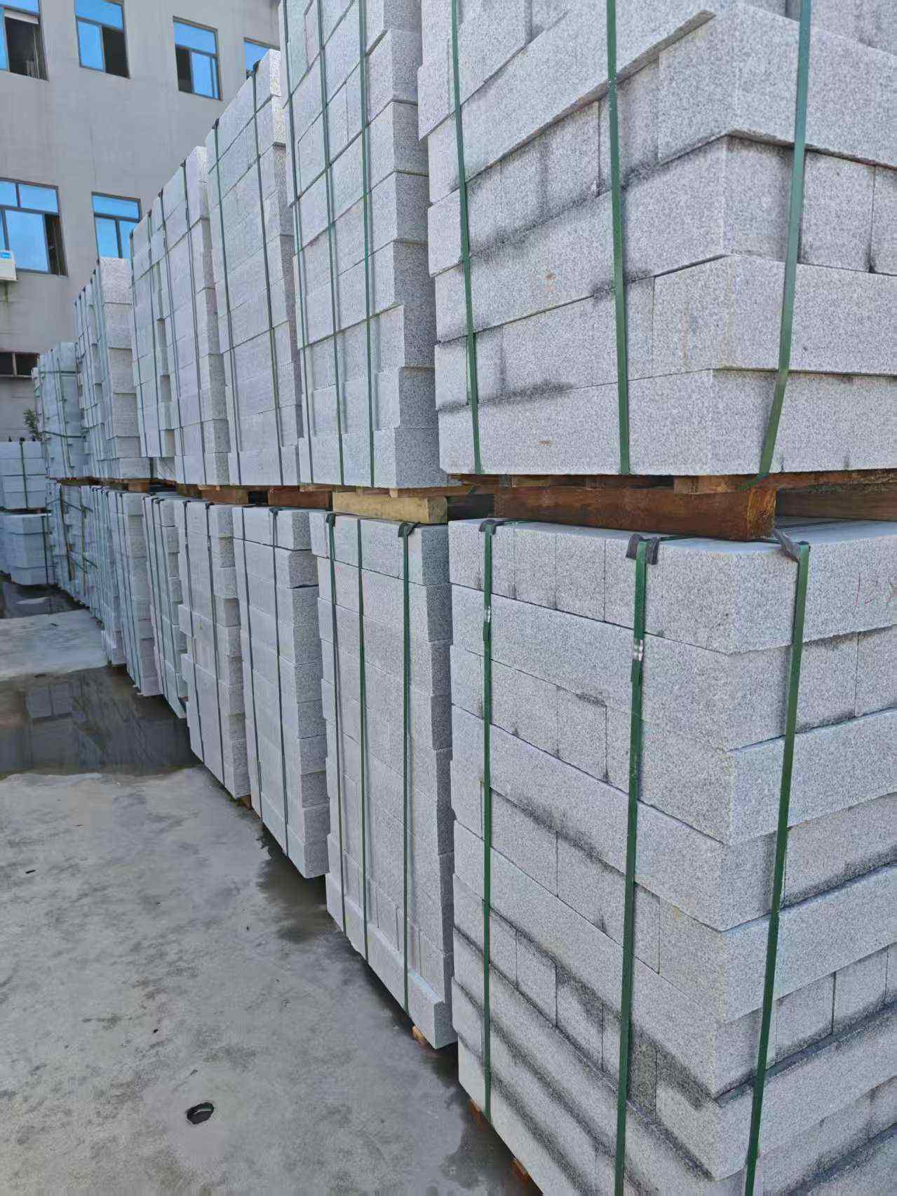 常德芝麻白路牙石，路侧石