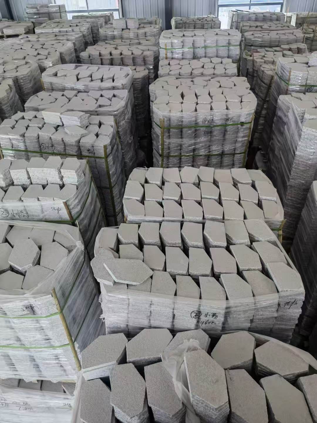 常德芝麻白石材冰裂纹，碎拼。